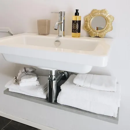 5 Terre Gæstehus 3*